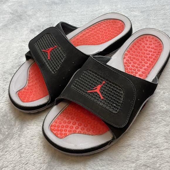 Nike Jordan Hydro 4 Slides Sandals Mens 11 Black Fire Red Cement Flight 532225 - Picture 1 of 8